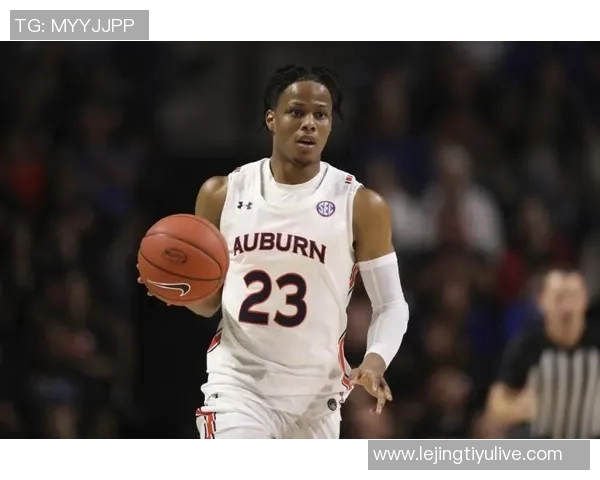 邓利维赞梅尔顿短暂出场展现价值幸福他能重返球队助力新赛季